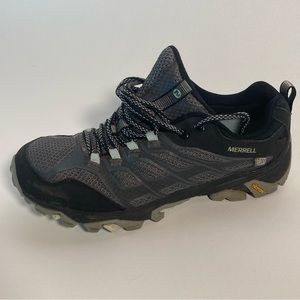 Merrell size Woman’s 8